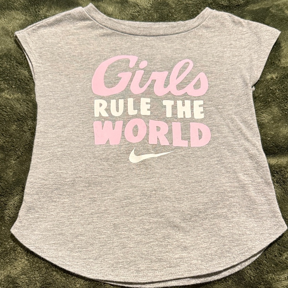 Nike Kids Gray Tee with Pink and White Graphic